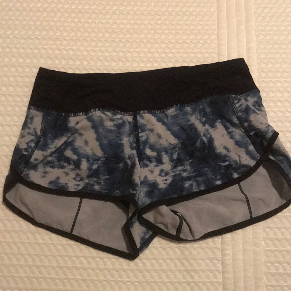 Lululemon run tracker short